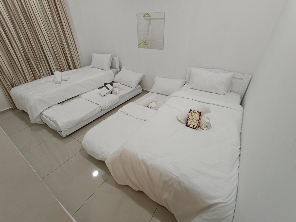 Klia Ehsan Residence Sepang Nilai Greenery 8 Pax Air-Con Exterior photo
